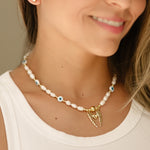 Load image into Gallery viewer, Collar Perlas, Ojo Turco y Alas C867