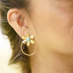 Load image into Gallery viewer, Arete Candonga Flor Piedras Naturales A1078
